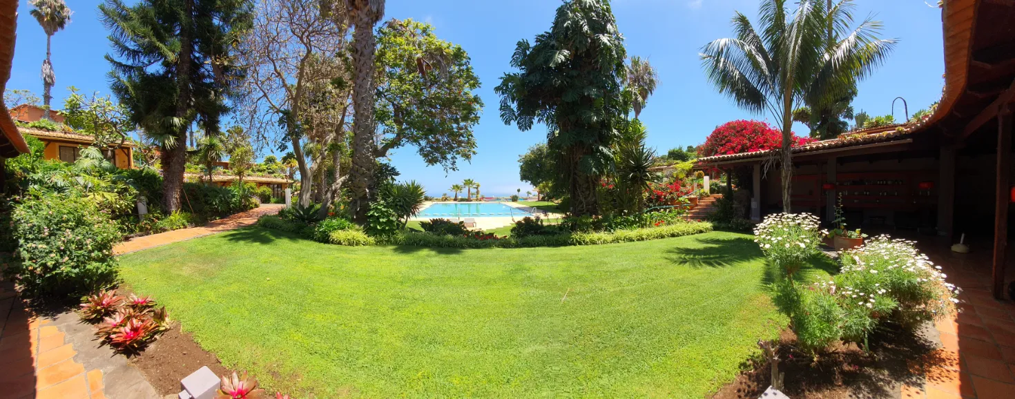 Gardens Gardens